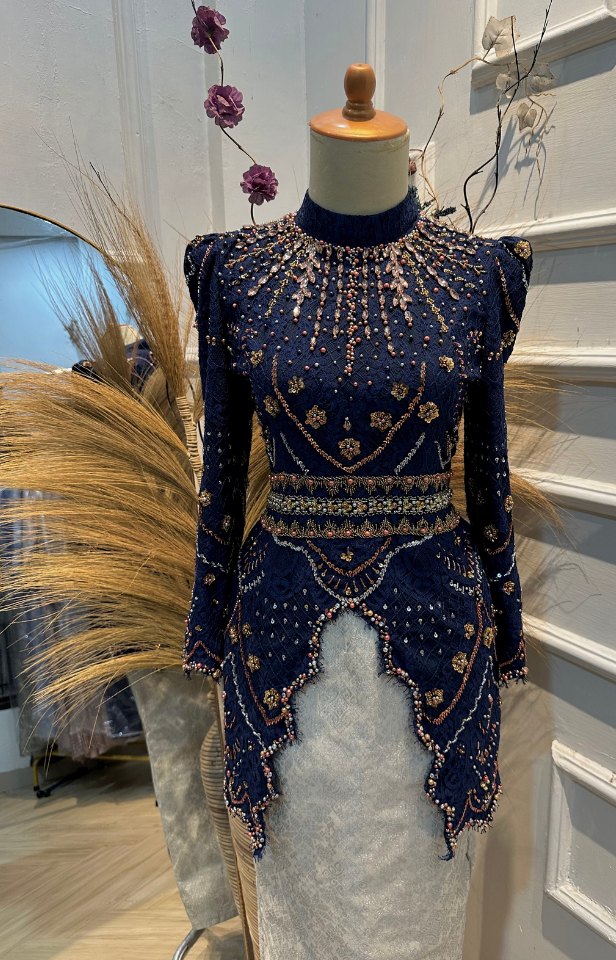 Navy Flower