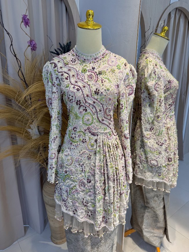Kebaya Cream Violet