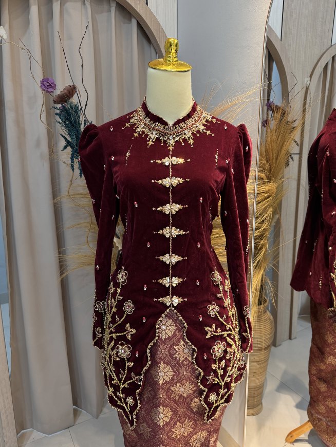 Maroon Sanghai