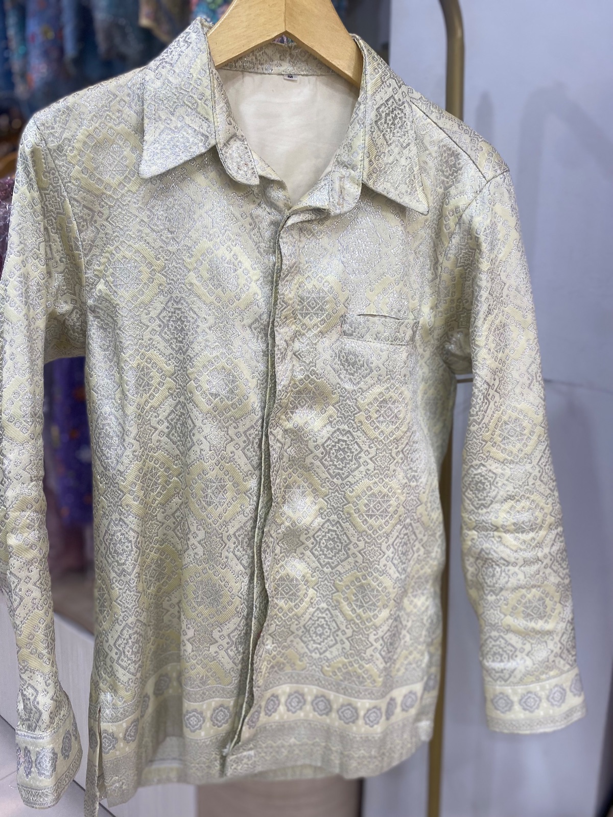 Kemeja Golden Grid